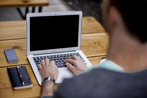 Mencari Cuan Sebagai Freelancer