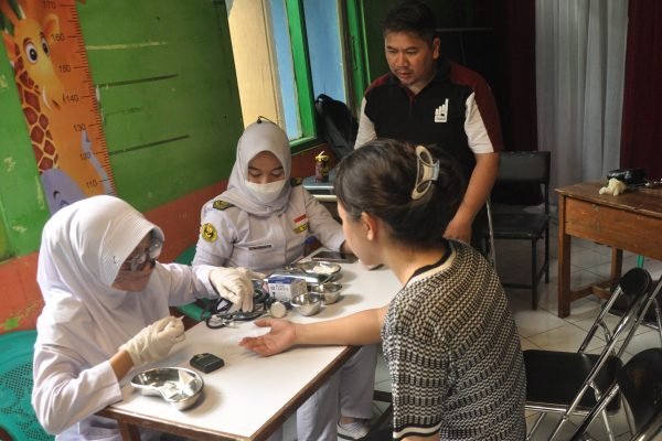 Pentingnya Praktik Lapangan Bagi Calon Asisten Perawat
